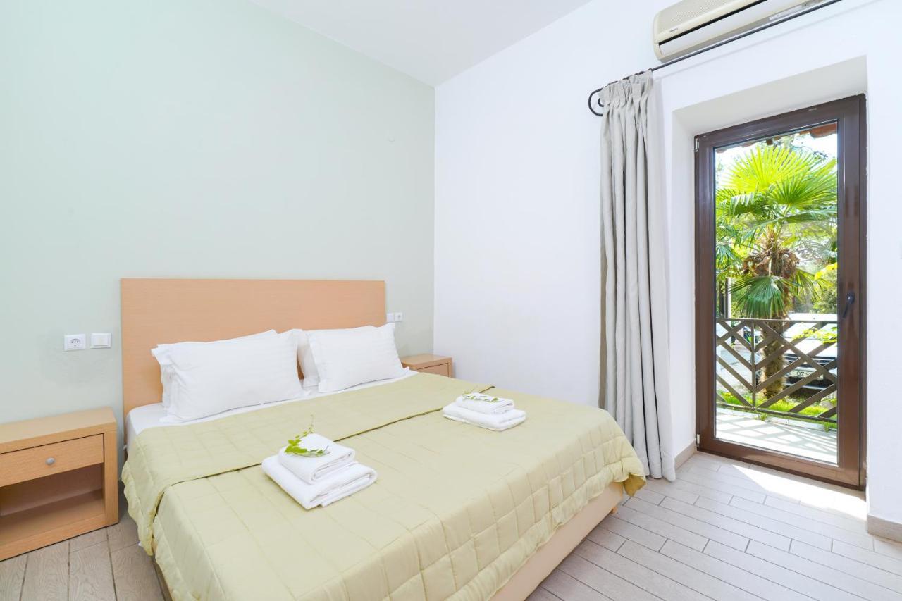 Esperia Hotel Πευκάρι Εξωτερικό φωτογραφία