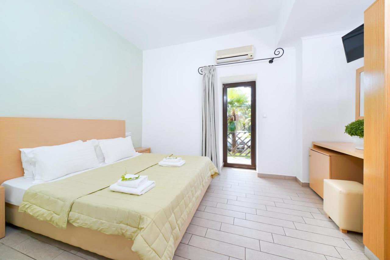 Esperia Hotel Πευκάρι Εξωτερικό φωτογραφία